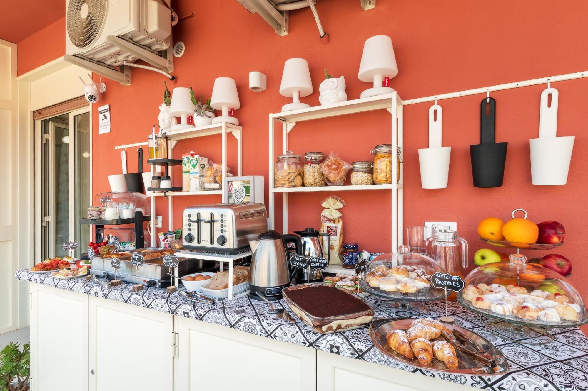 Ciccio Rooms And Breakfast - Self Check-In Palermo Eksteriør billede